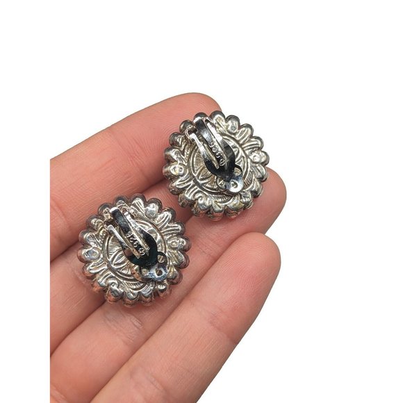 Unsigned Stephen Dweck Sterling Silver Carved Black Shao Design Clip On Earrings - Picture 6 of 11